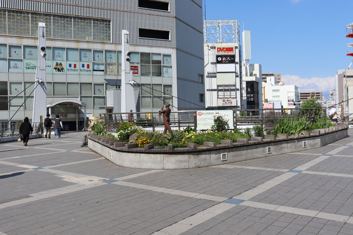 京浜急行線　横須賀中央駅